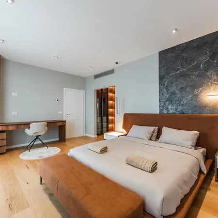 Serenity, Luxury Lakeside Manor Villa Shkodër