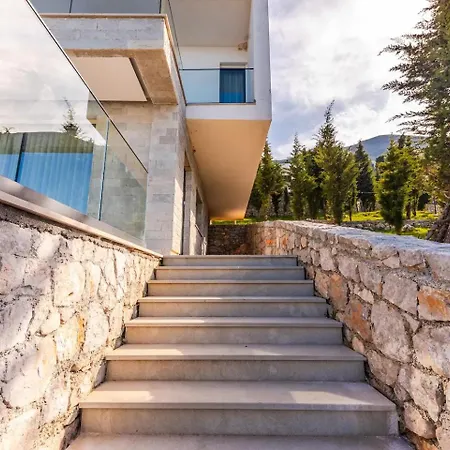 Villa Serenity, Luxury Lakeside Manor Shkodra